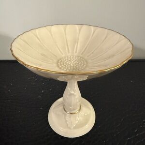 Lenox Cream Dish with Gold LENOX Pedestal COMPOTE IVORY PORCELAIN
24K GOLD